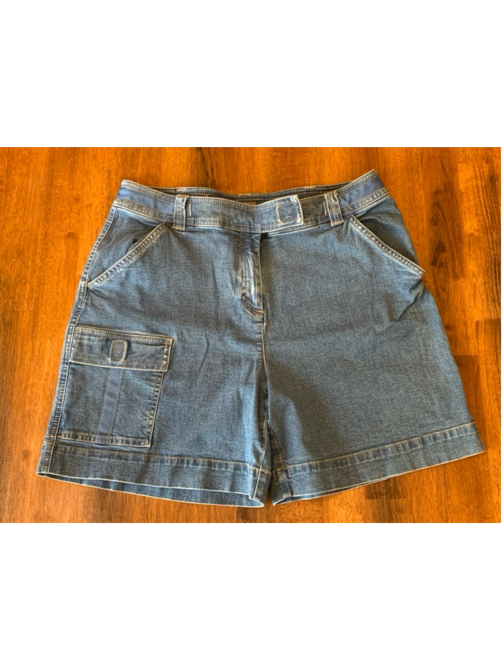 J. Jill denim Shorts 12 Stretch Pockets
